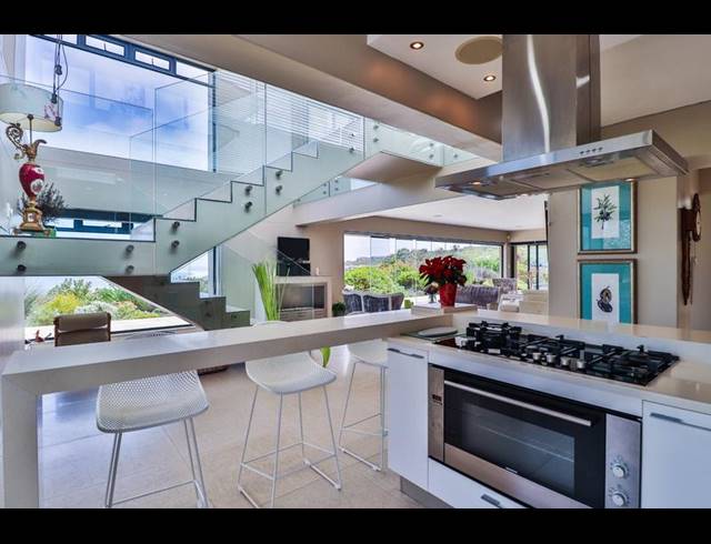 3 BEDROOM HOUSE FOR SALE IN MOQUINI COASTAL ESTATE